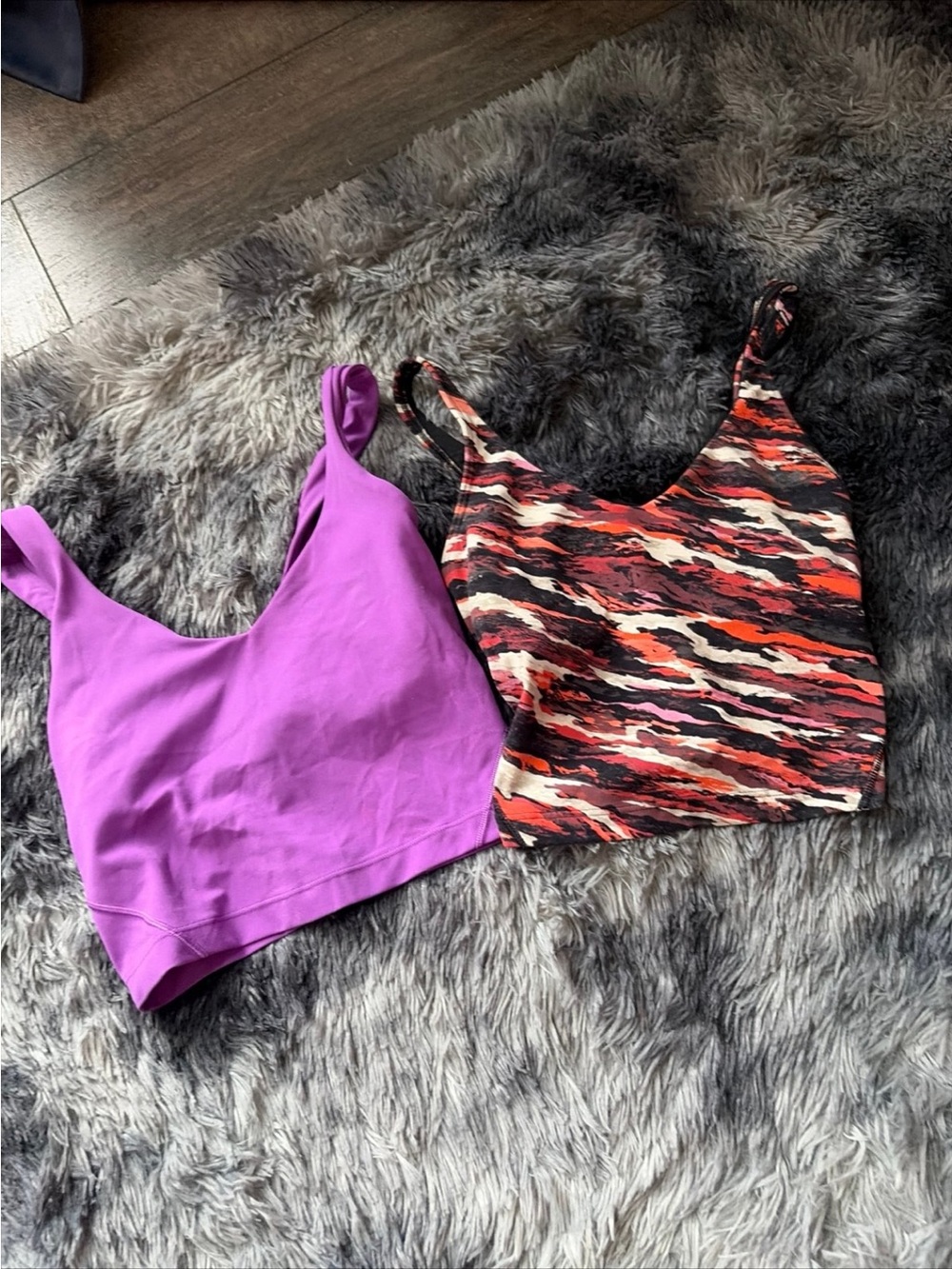 🩷🖤🍋 Lululemon align tanks